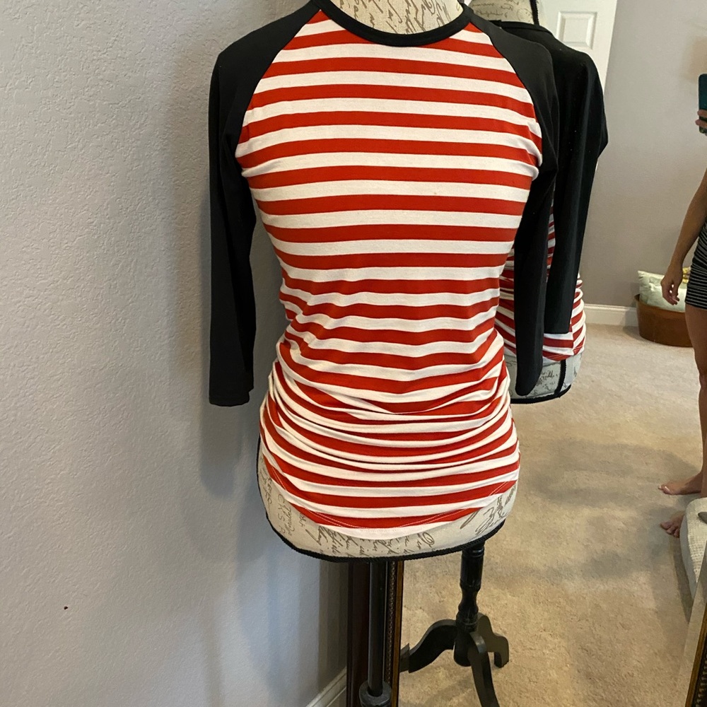 LuLaRoe pirate tope RARE